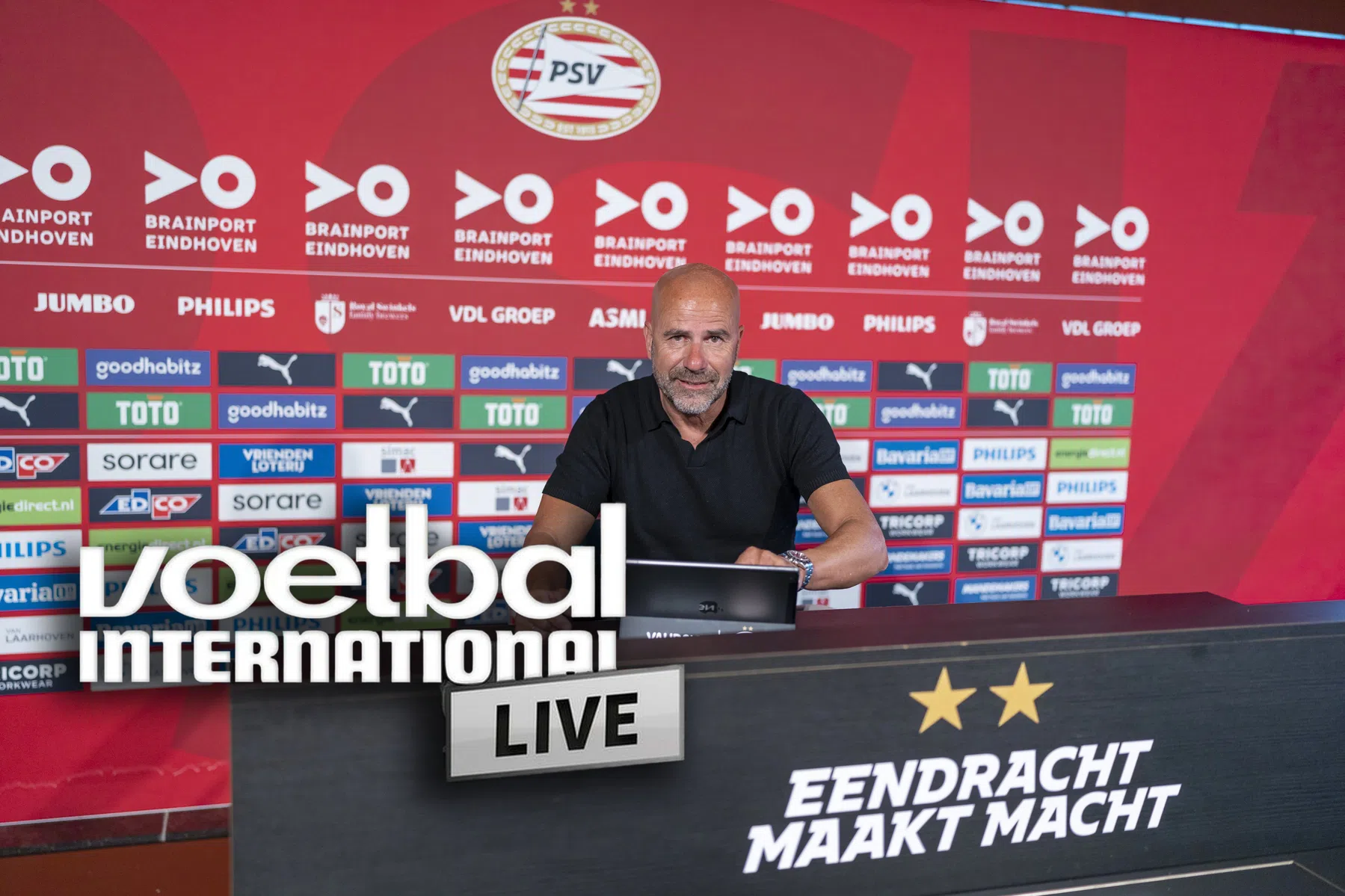 Stewart sprak wel met Van Nistelrooij, Bosz niet