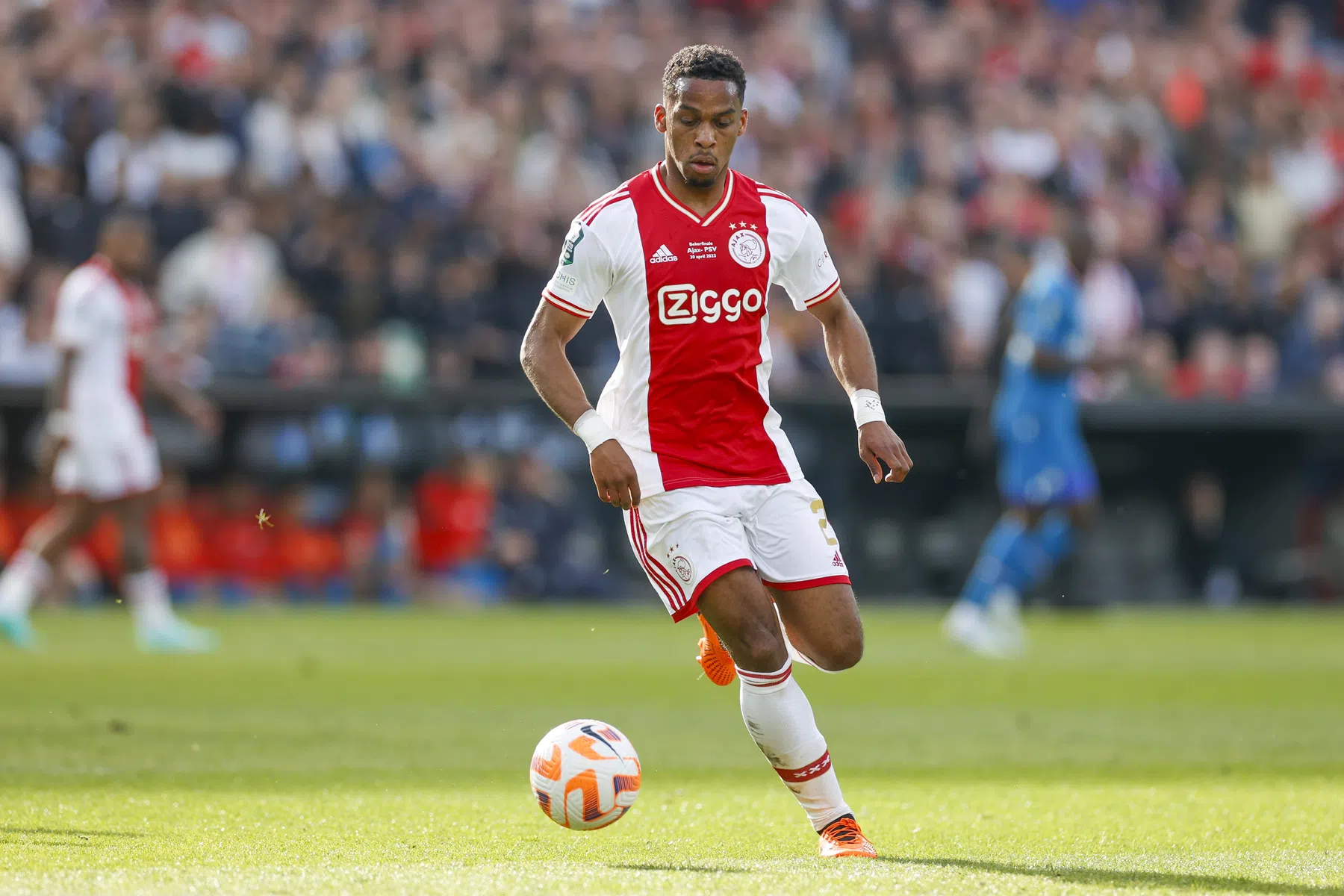 Ajax bereikt akkoord met Arsenal over transfer Timber