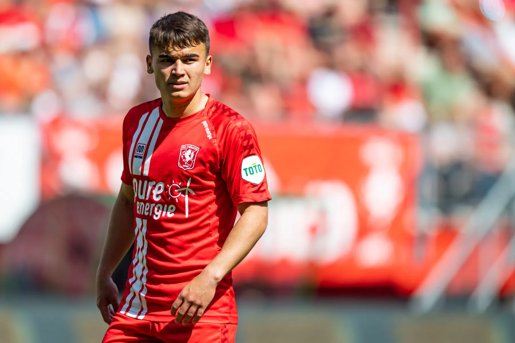 FC Twente zet huurcontract Ugalde om in definitieve verbintenis