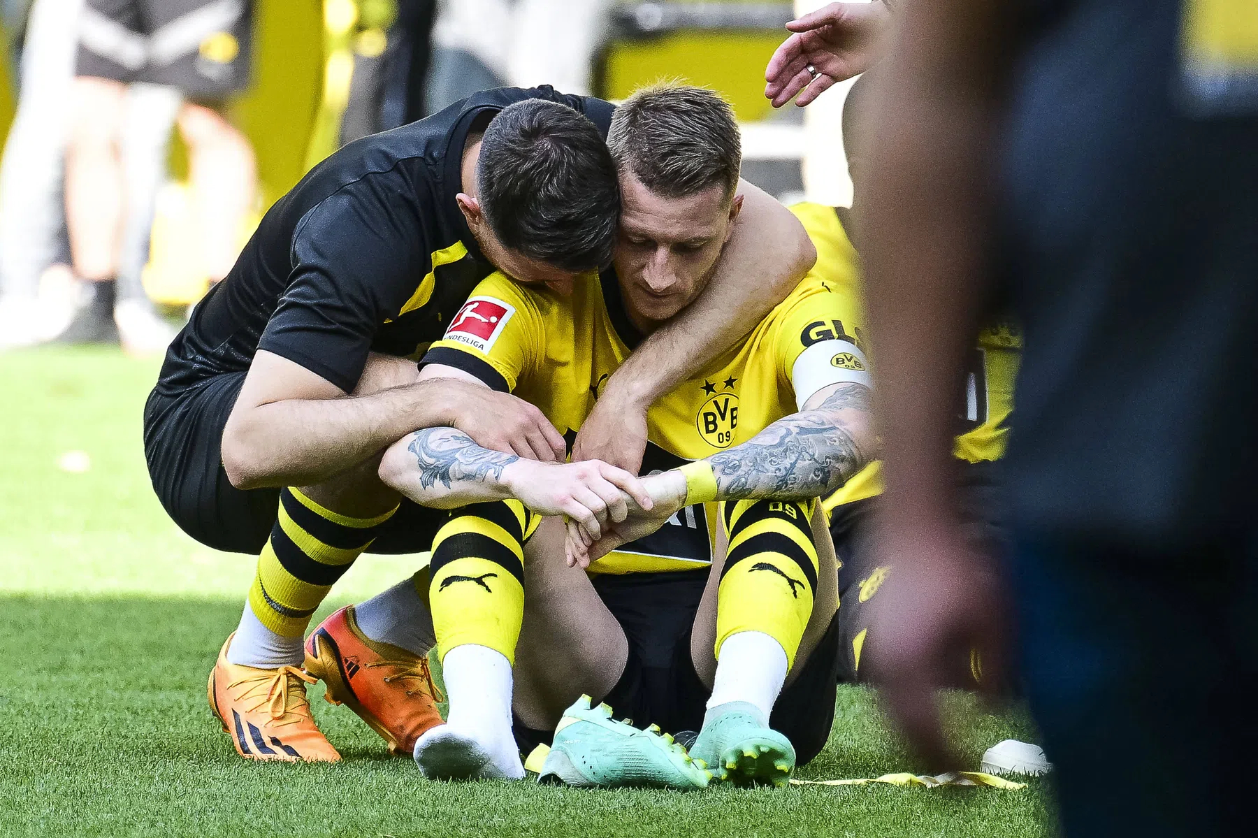 Reus stopt als aanvoerder bij Borussia Dortmund