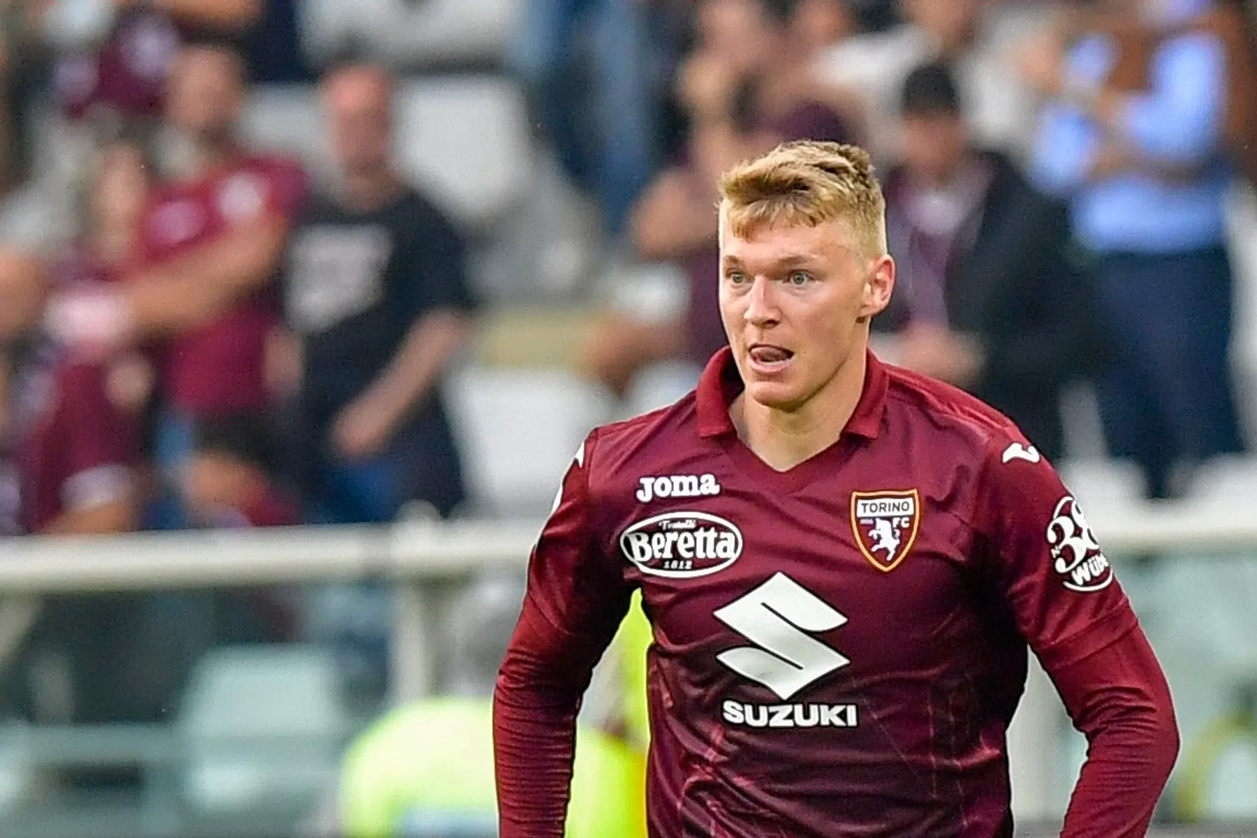Toptransfer naar Premier League lonkt voor Perr Schuurs