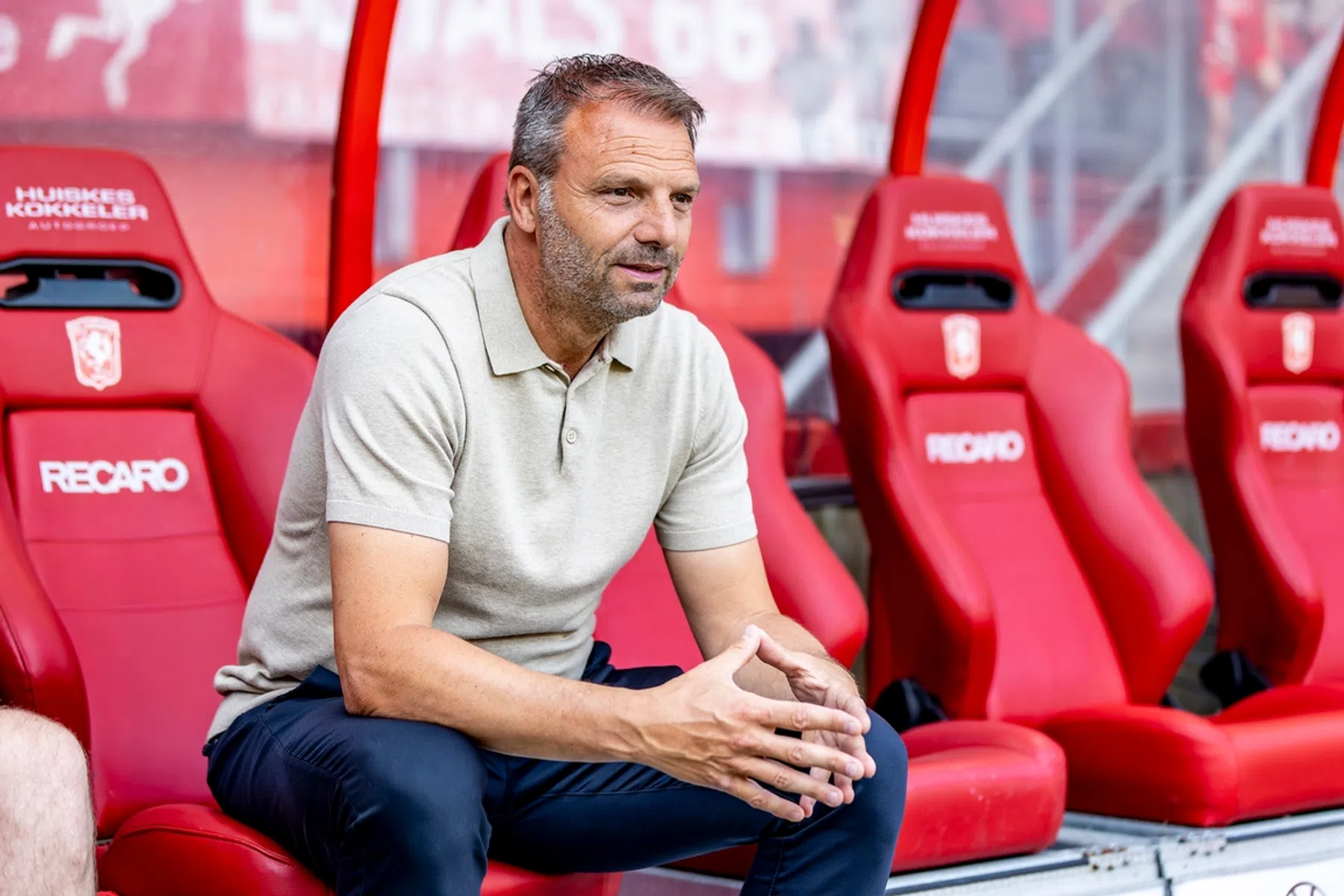 Ajax herpakt zich en voorkomt nederlaag bij debuut Steijn