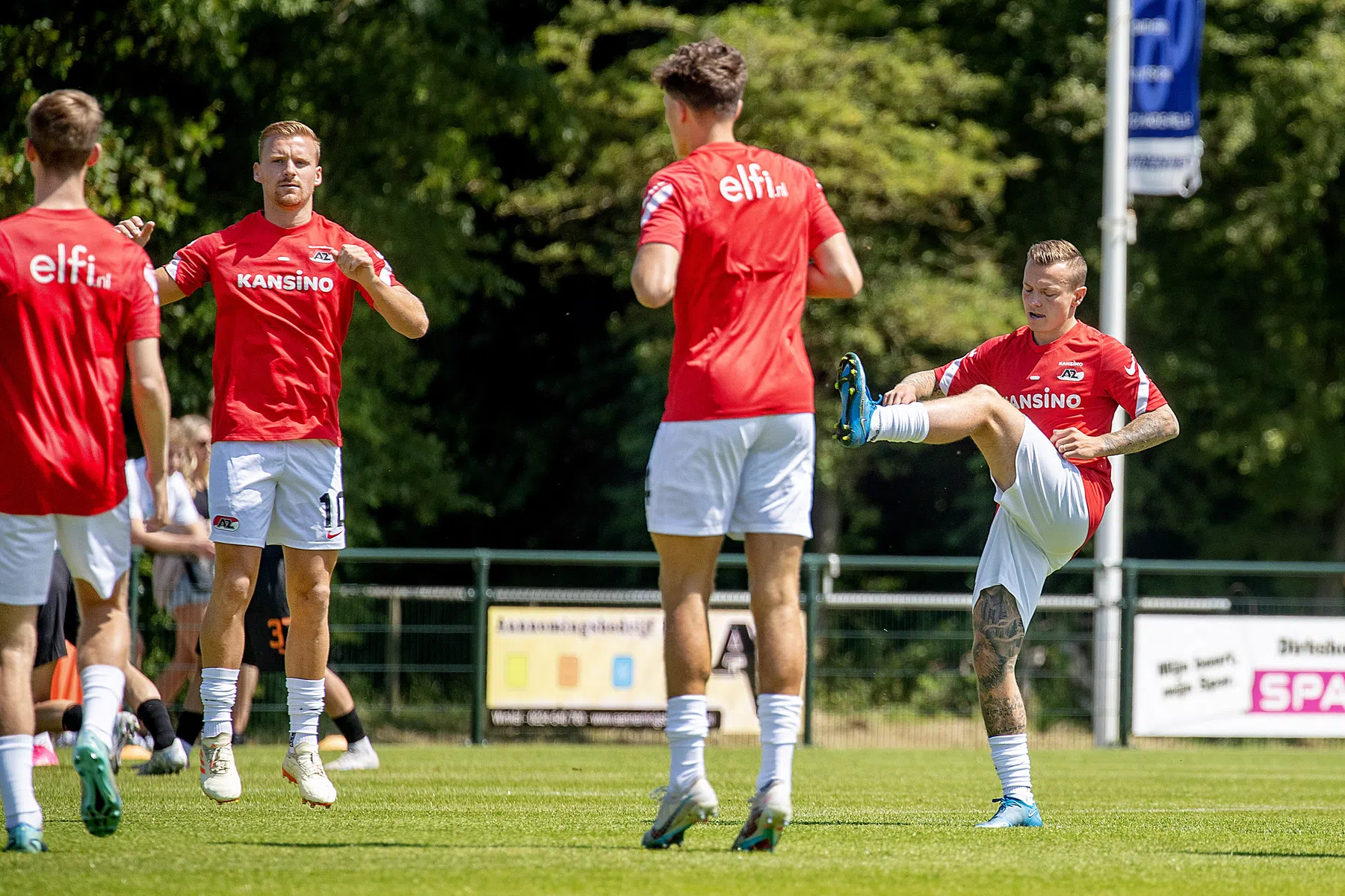 AZ-aanwinst Van Bommel laat zich direct zien in oefenduel met Shakhtar