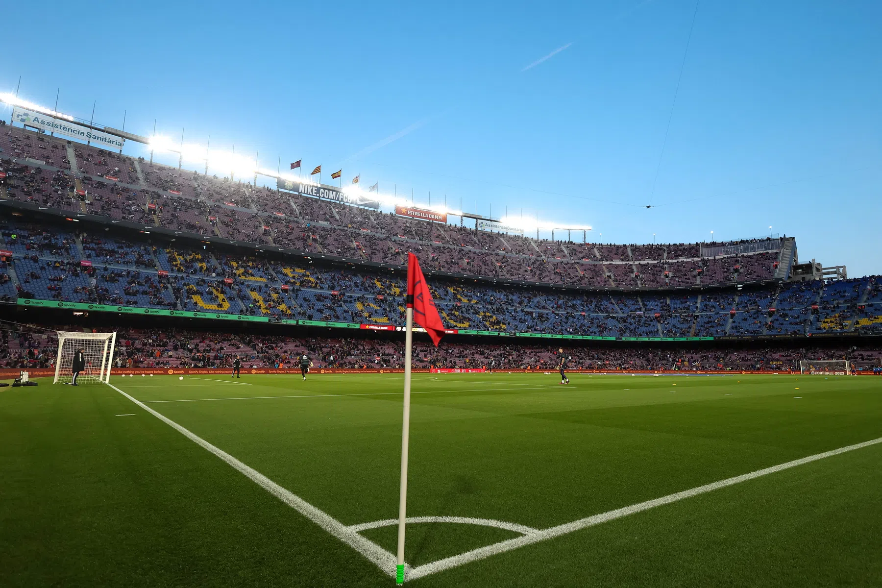 UEFA zet financiële straffen op een rij: Antwerp, Man Utd en Barça getroffen