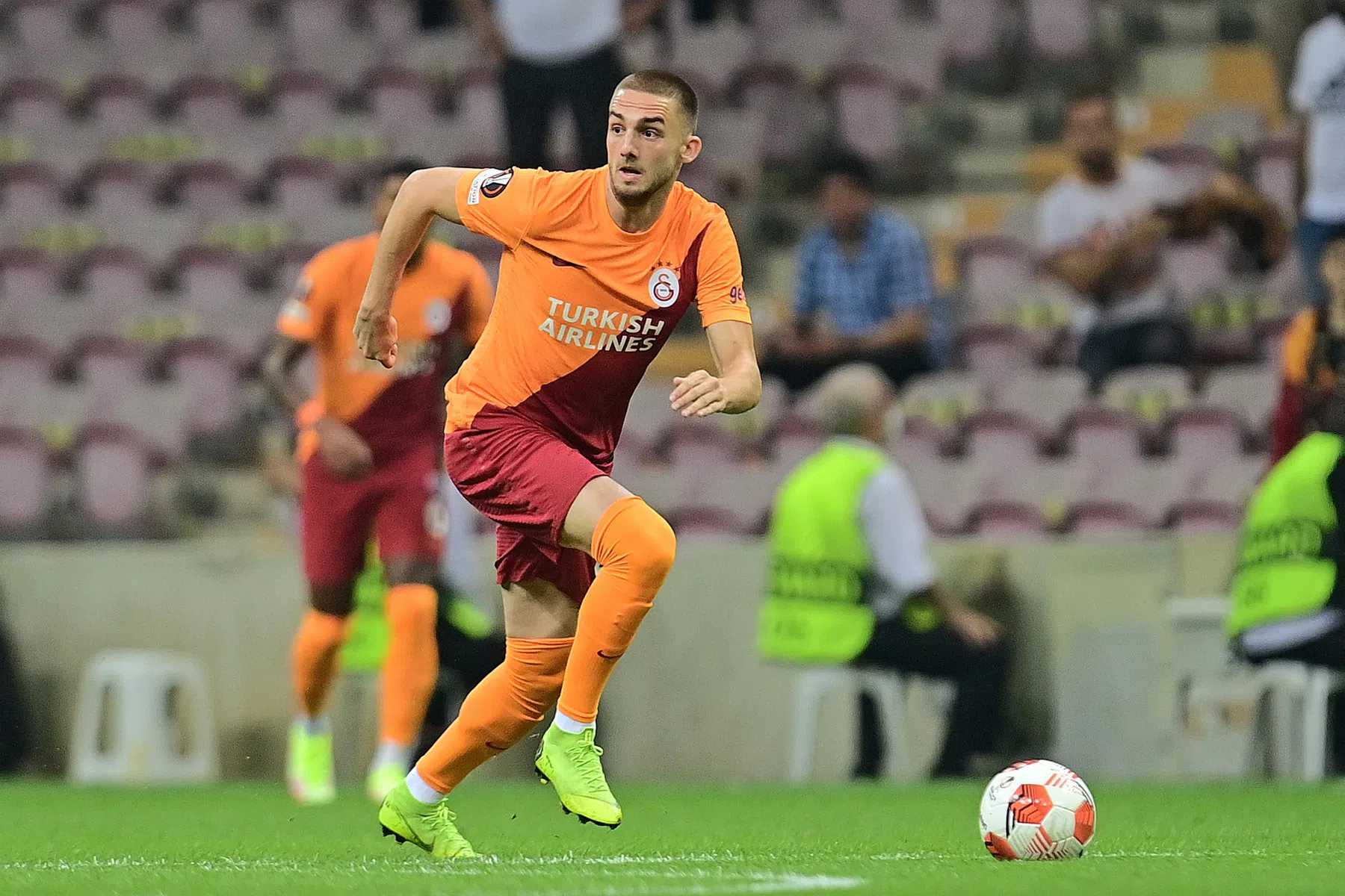Na twee huurperiodes heeft Galatasaray eindelijk beet bij Dervisoglu