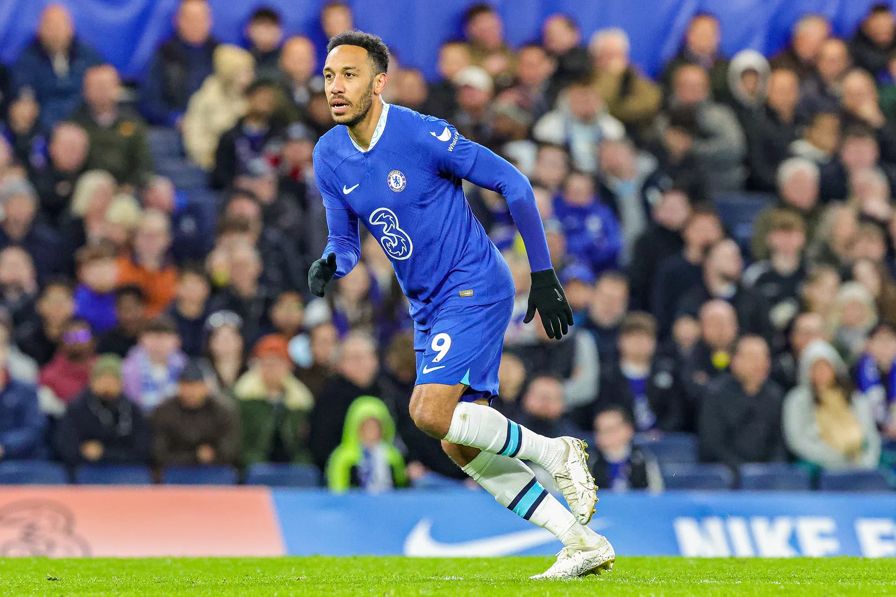 Aubameyang vindt oplossing voor uitzichtloze situatie bij Chelsea
