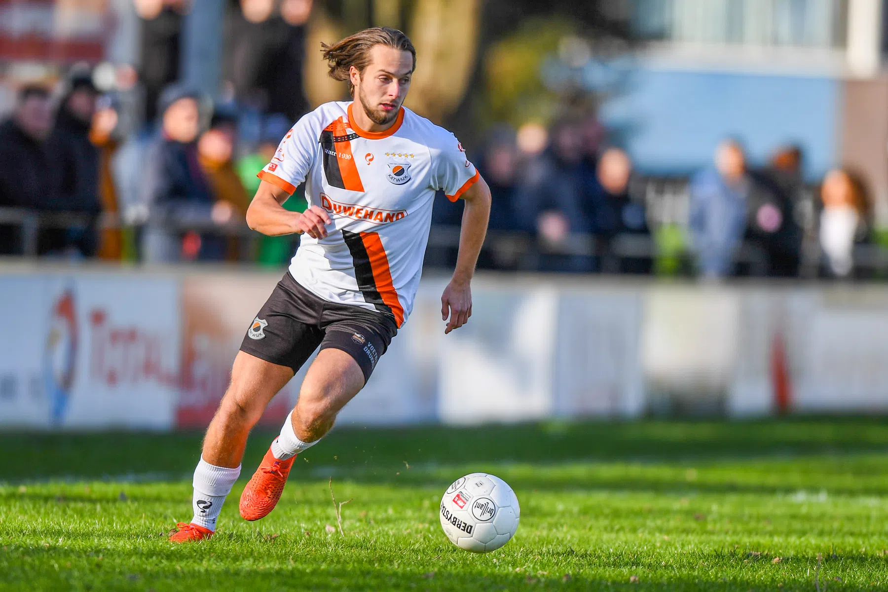 Nederlandse topscorer in Conference League na pot met hilarische goal