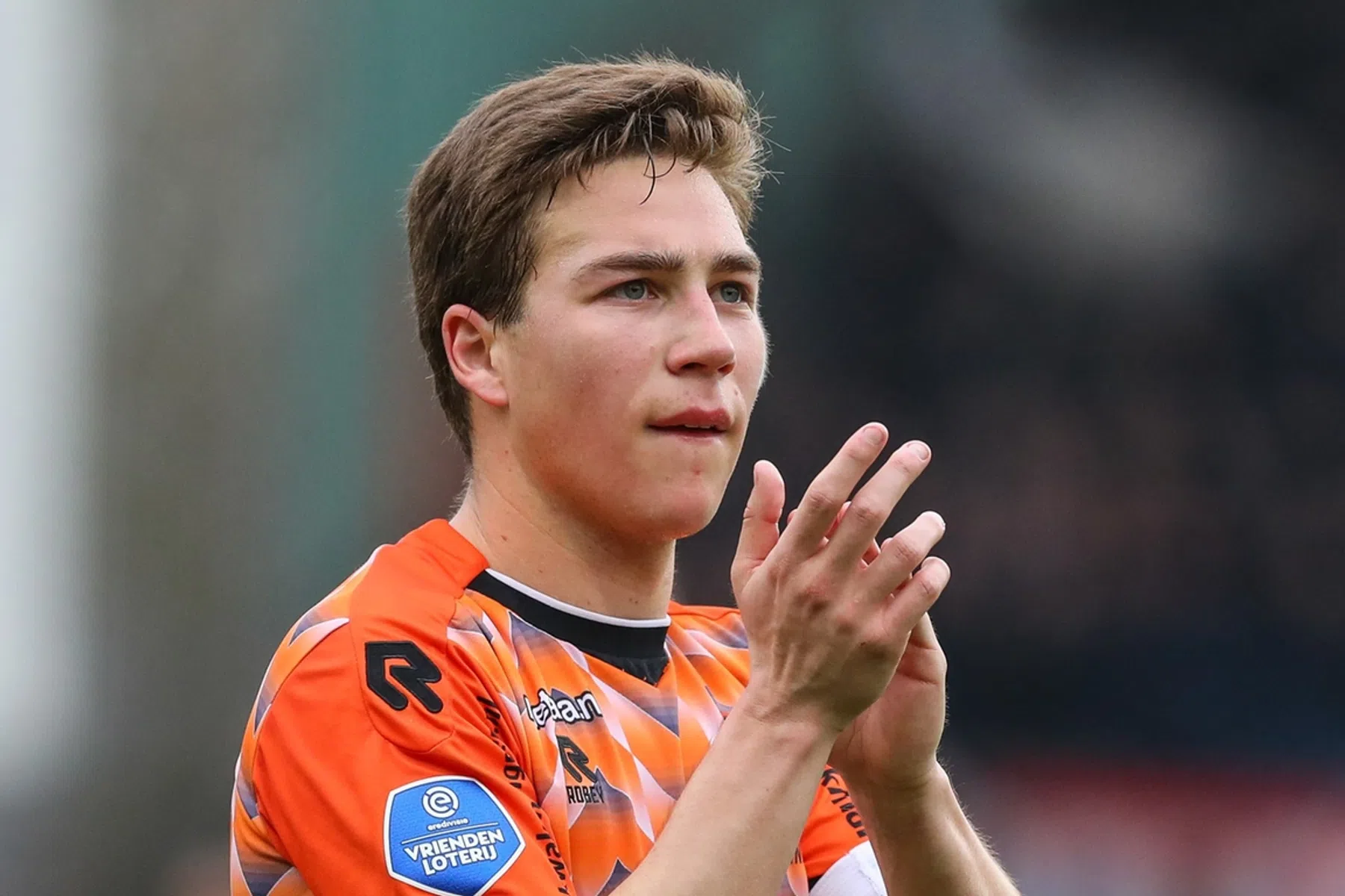 Nieuwe wending in slepende transferzaak: Eiting meldt zich ziek