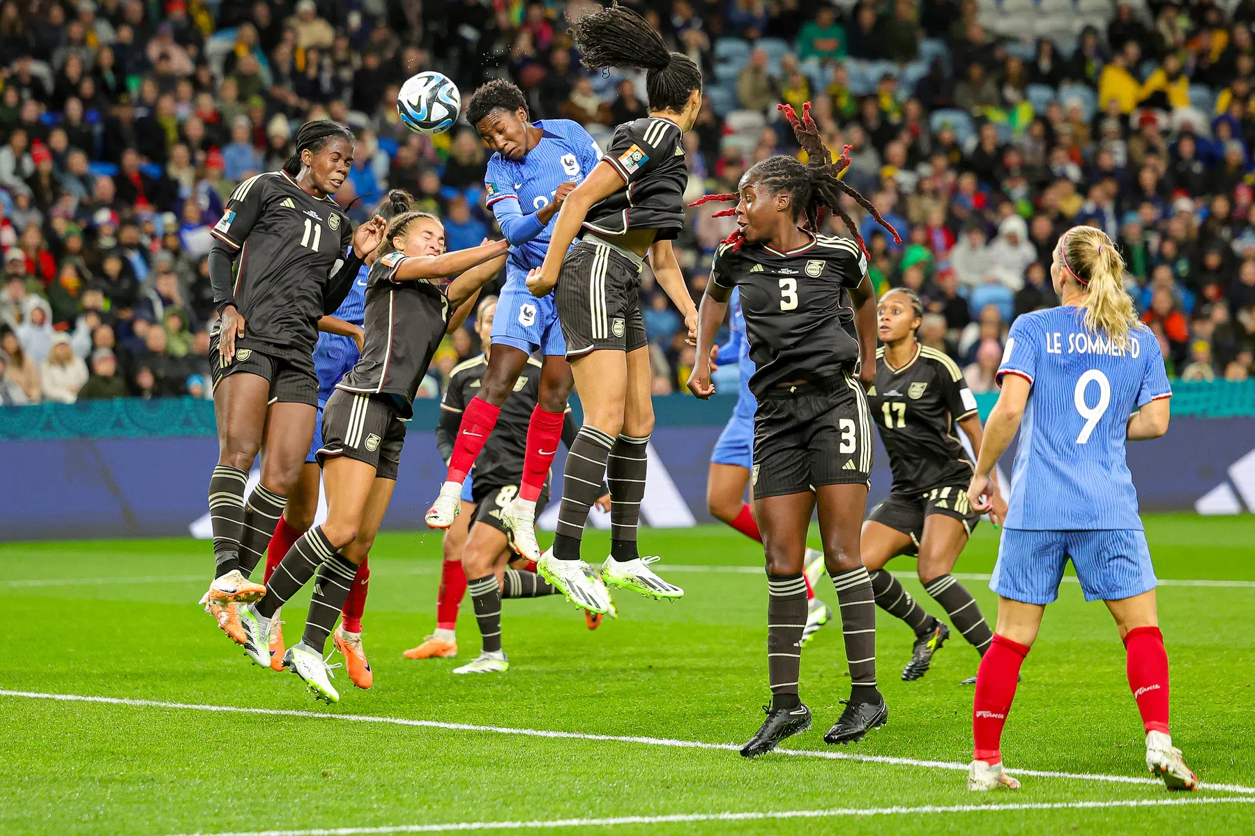 Voetbalvrouwen Frankrijk blameren zich tegen Jamaica