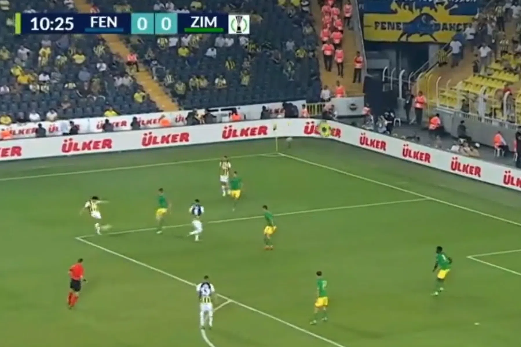 Kadioglu helpt Tadic met waanzinnige trap aan zijn eerste Fenerbahçe-assist