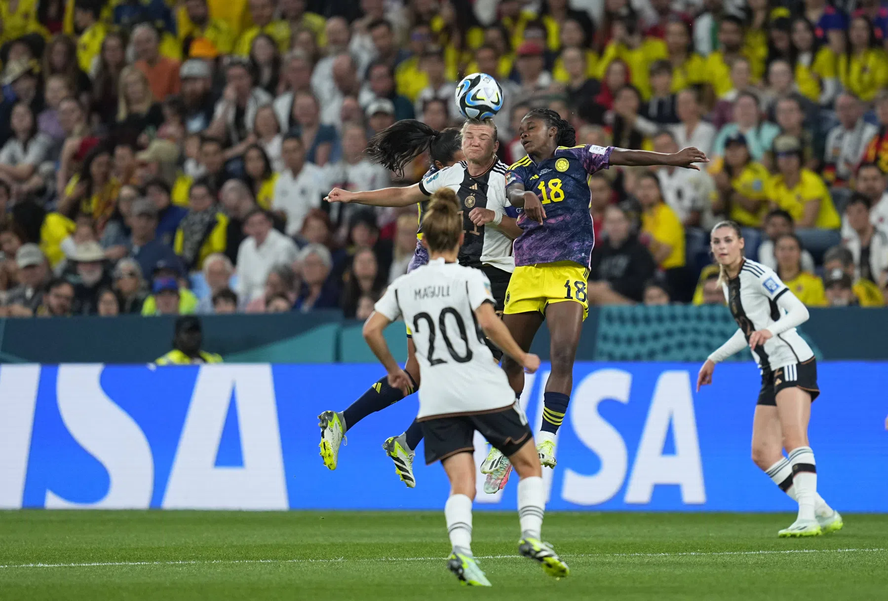 Wederom schijnwerpers op Caicedo bij sensationele zege op Duitsland