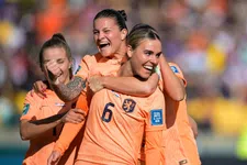 Thumbnail for article: Oranje boven Down Under: Leeuwinnen gaan nu voor de groepswinst