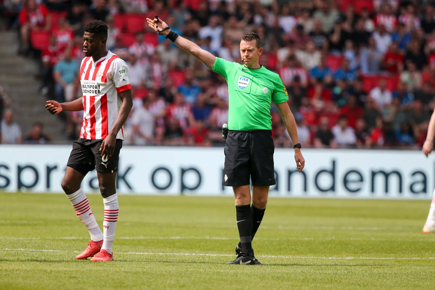 Johan Cruijff Schaal onder leiding van Lindhout