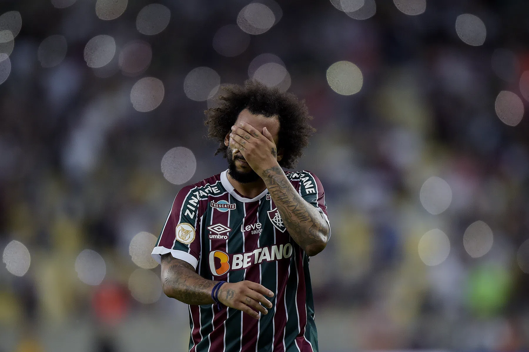 Marcelo in tranen nadat hij per ongeluk been tegenstander breekt