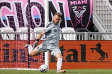 Thumbnail for article: Contract van Marsman verscheurd bij club van Messi