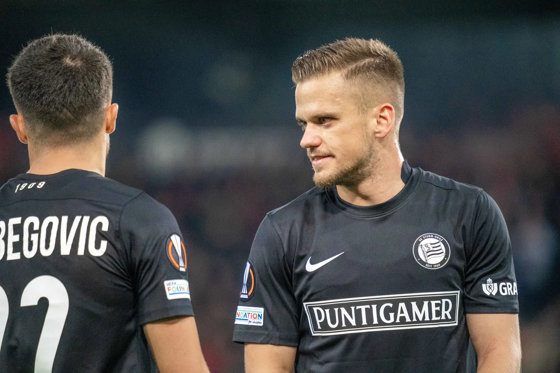 PSV-scouts zien prachtige treffer bij winnend van Sturm Graz