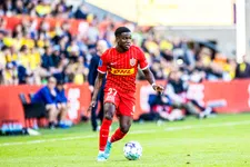 Thumbnail for article: De Ghanese dribbelaar die in Denemarken in de voetsporen treedt van Kudus