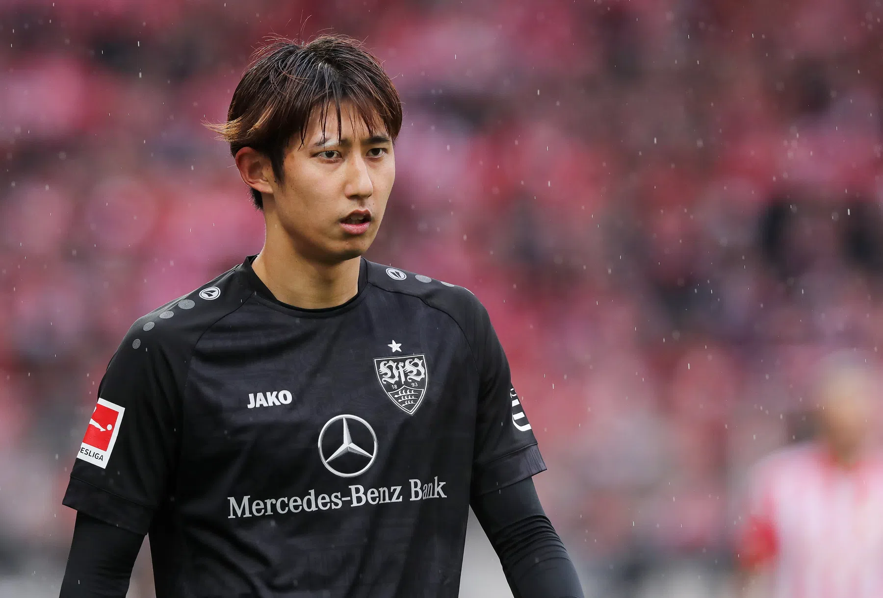 VfB Stuttgart houdt voet bij stuk en slaat tweede bod Ajax op Ito af