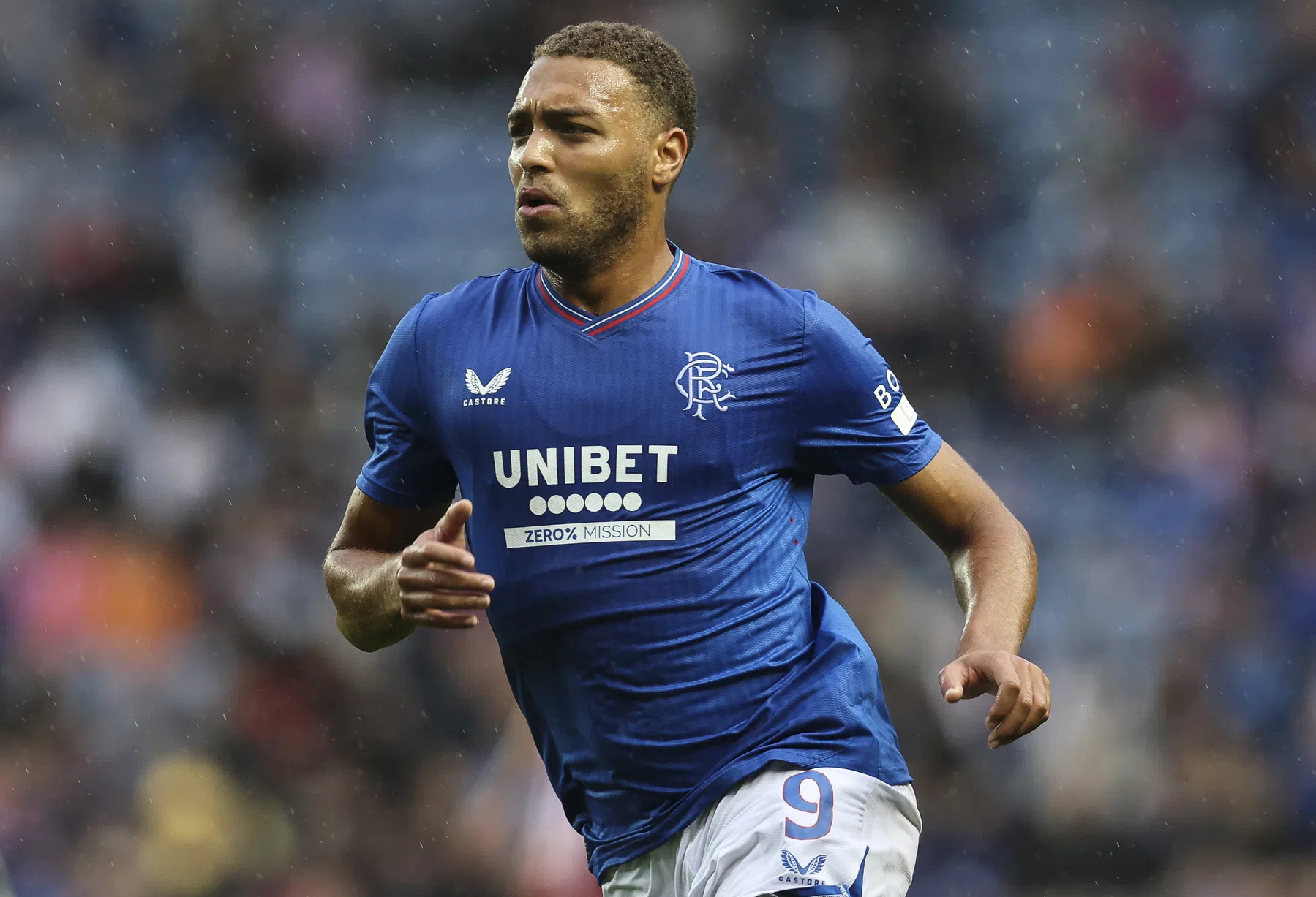 Dessers maakt op kolkend Ibrox zijn eerste goal voor Rangers