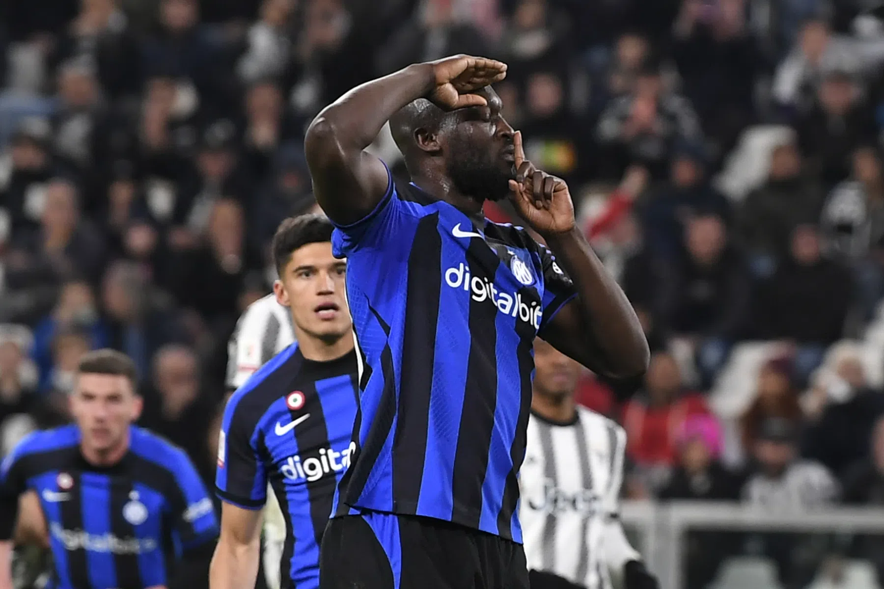 Boze Juventus-fans geven duidelijk signaal af tijdens oefenwedstrijd