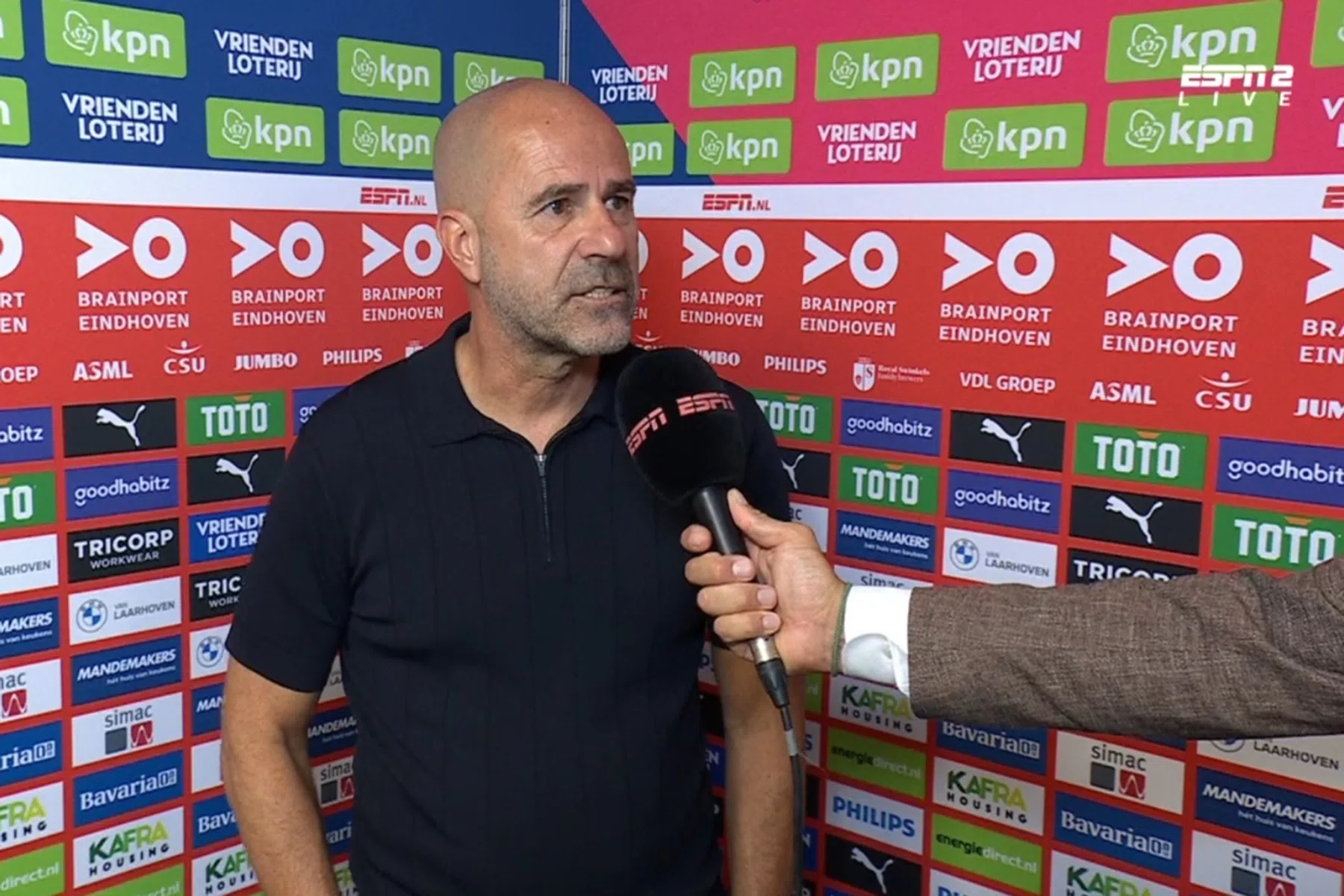 Bosz kritisch: 'Gewonnen dankzij de wissels, niet dankzij de basiself'