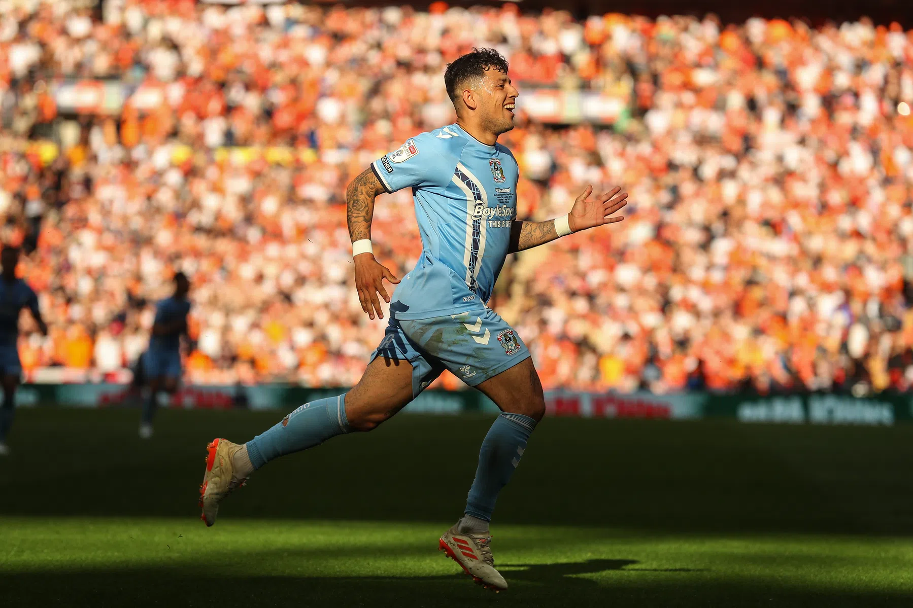 Promotie voor Hamer: transfer naar Premier League als bekroning