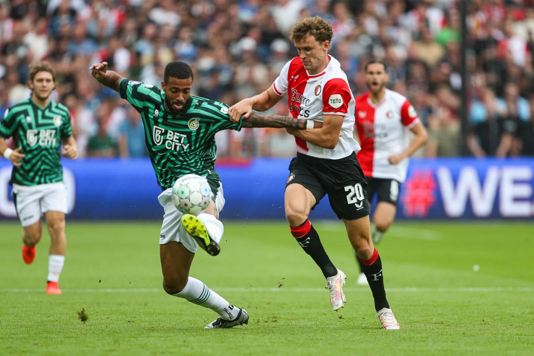 Zelfkritische Wieffer heeft moeite met nieuwe rol bij Feyenoord
