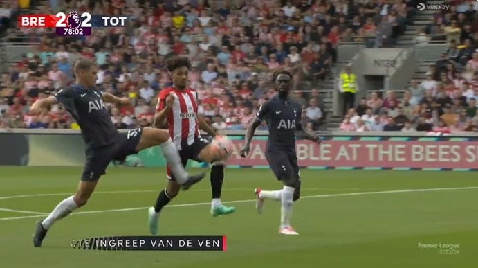 Pechvogel Van de Ven komt in slotfase goed weg bij Tottenham