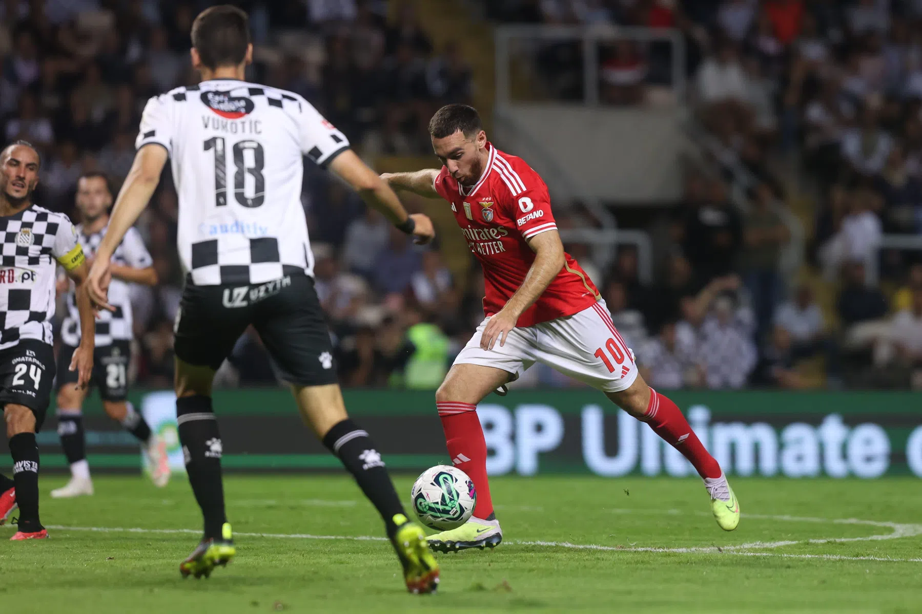 Kökcü moet nog wennen bij Benfica
