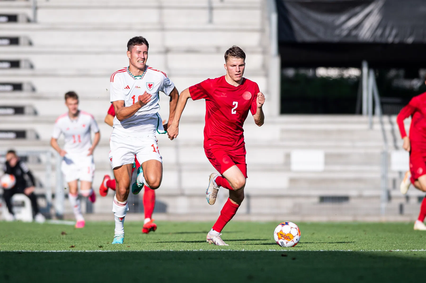 Deense back hard op weg naar Ajax