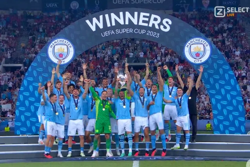 Gudelj de grote schlemiel: Man City pakt ook de Europese Super Cup