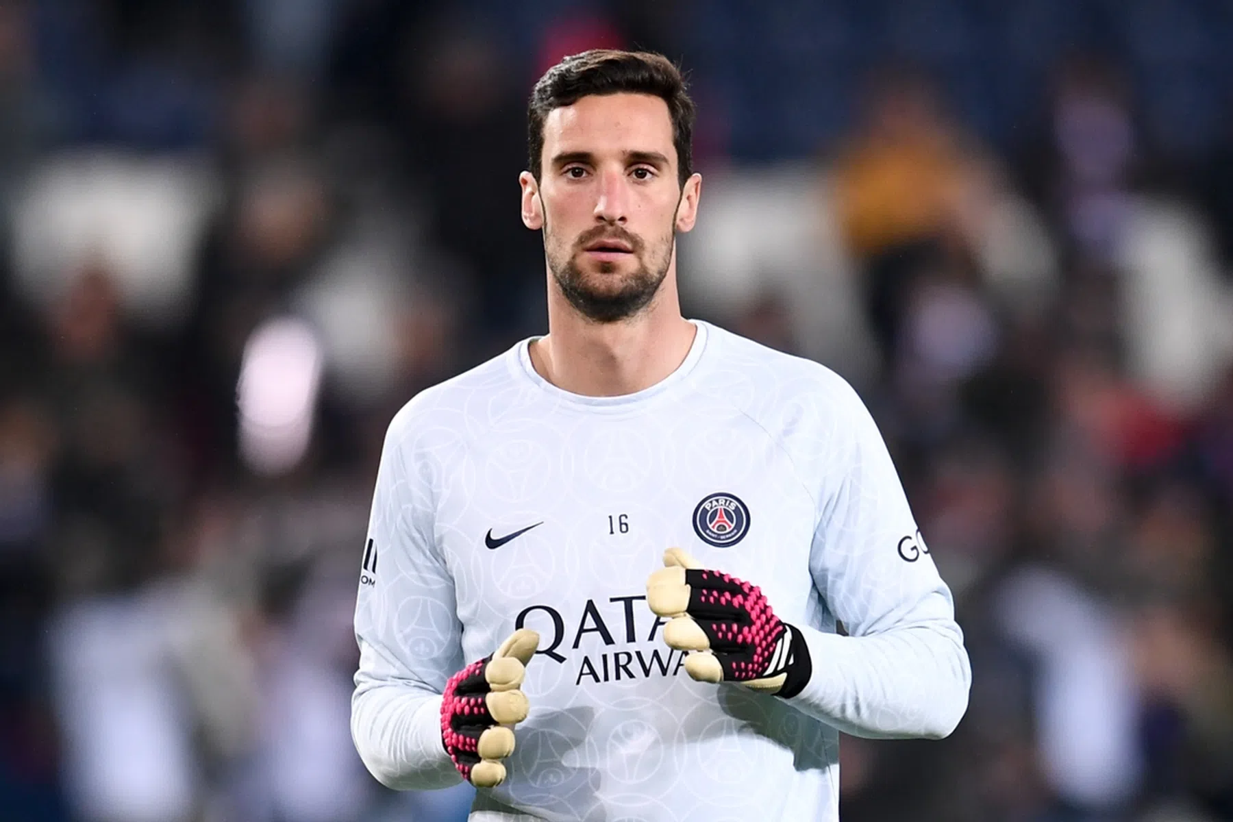 Reservegoalie PSG verlaat ziekenhuis na drie maanden en denkt aan comeback
