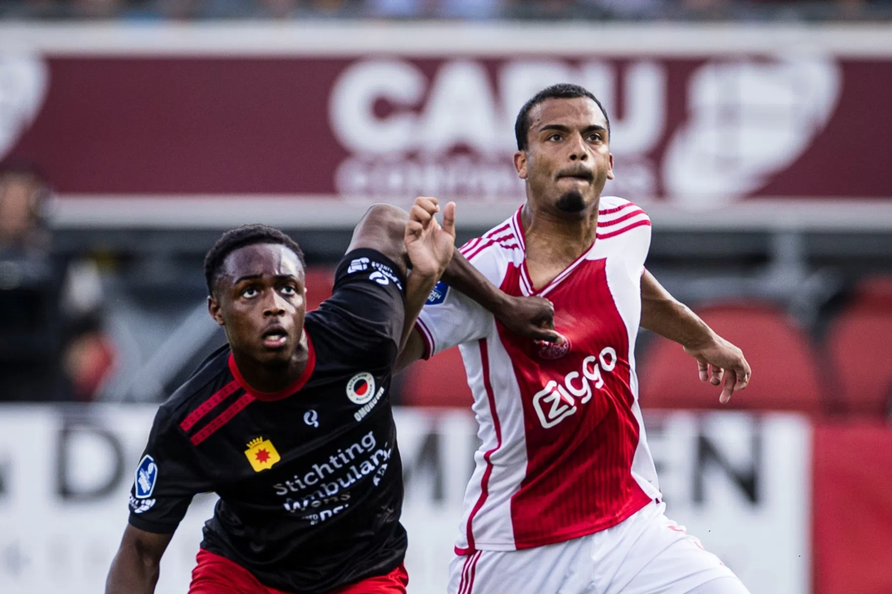 Steijn ontevreden over linksbacks: 'Mag een schepje bovenop'