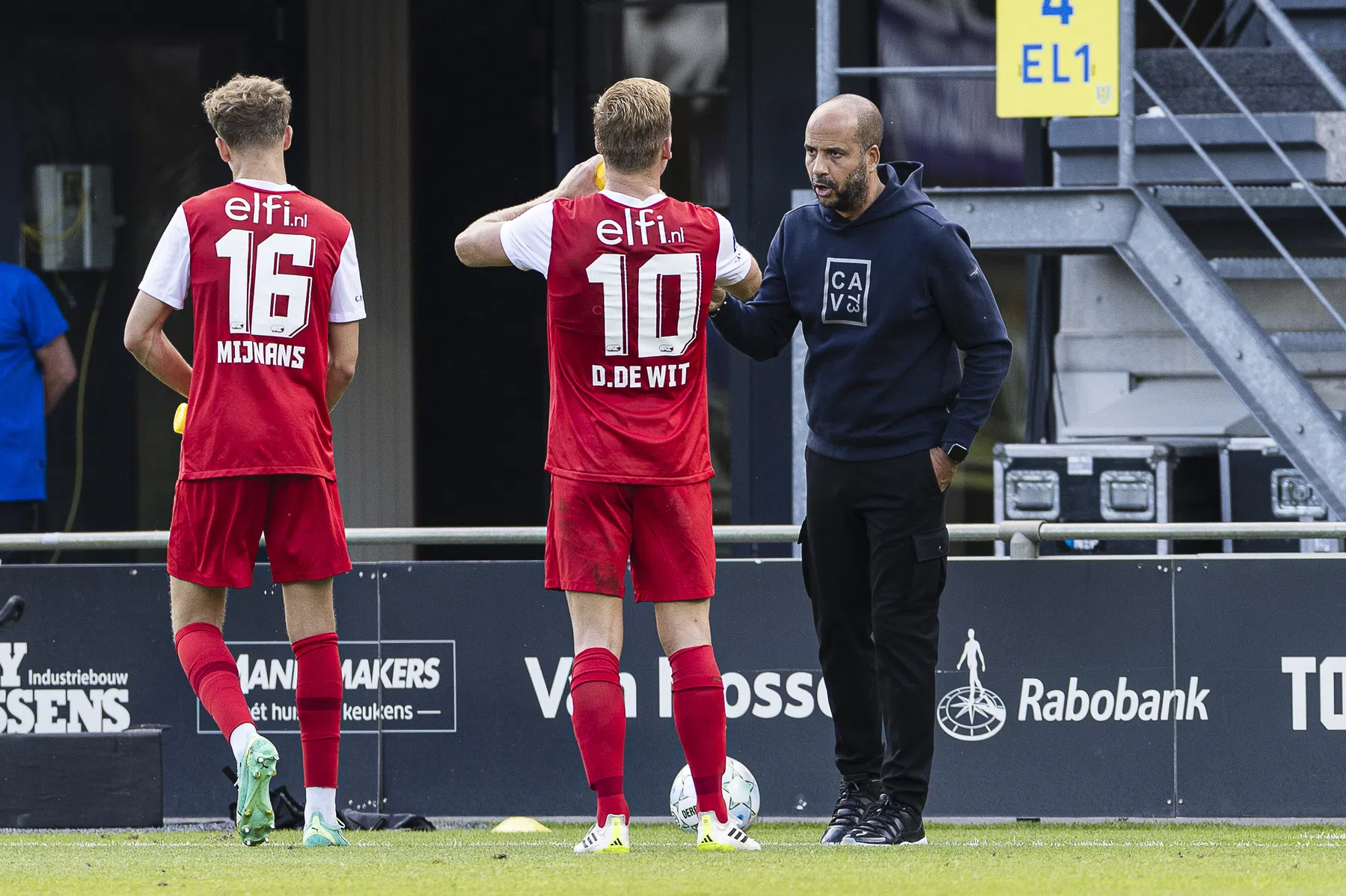 Jansen zet AZ op scherp: 'Ik had er zeven of acht kunnen wisselen'