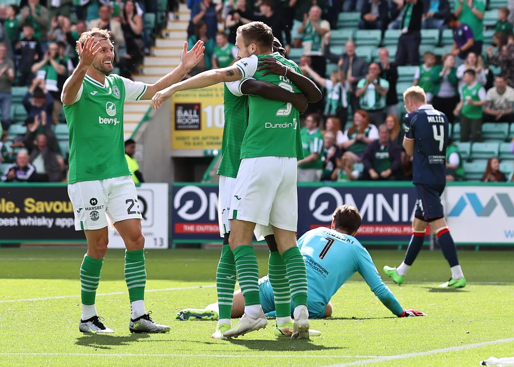 Bekerheld Vente nu al een hit onder Hibernian-fans