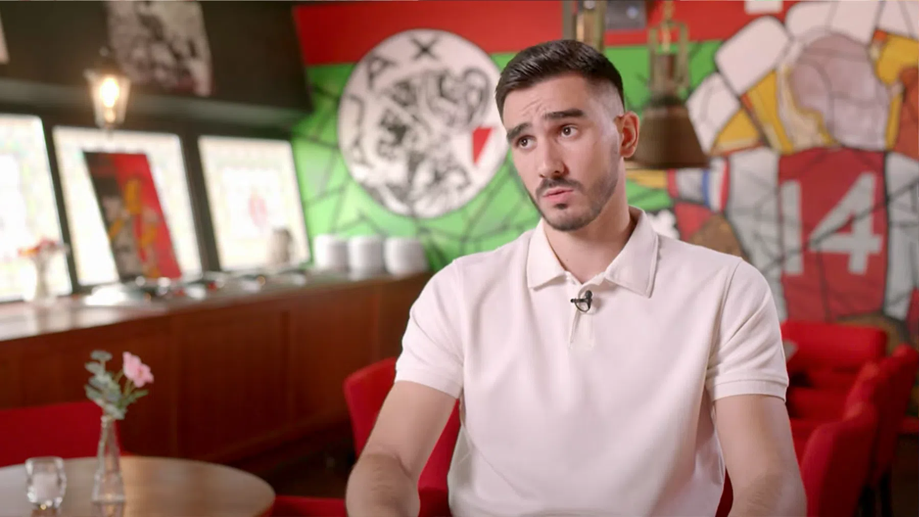 Sutalo: 'Ik zit bij een van de beste clubs in Europa en de beste van Nederland'