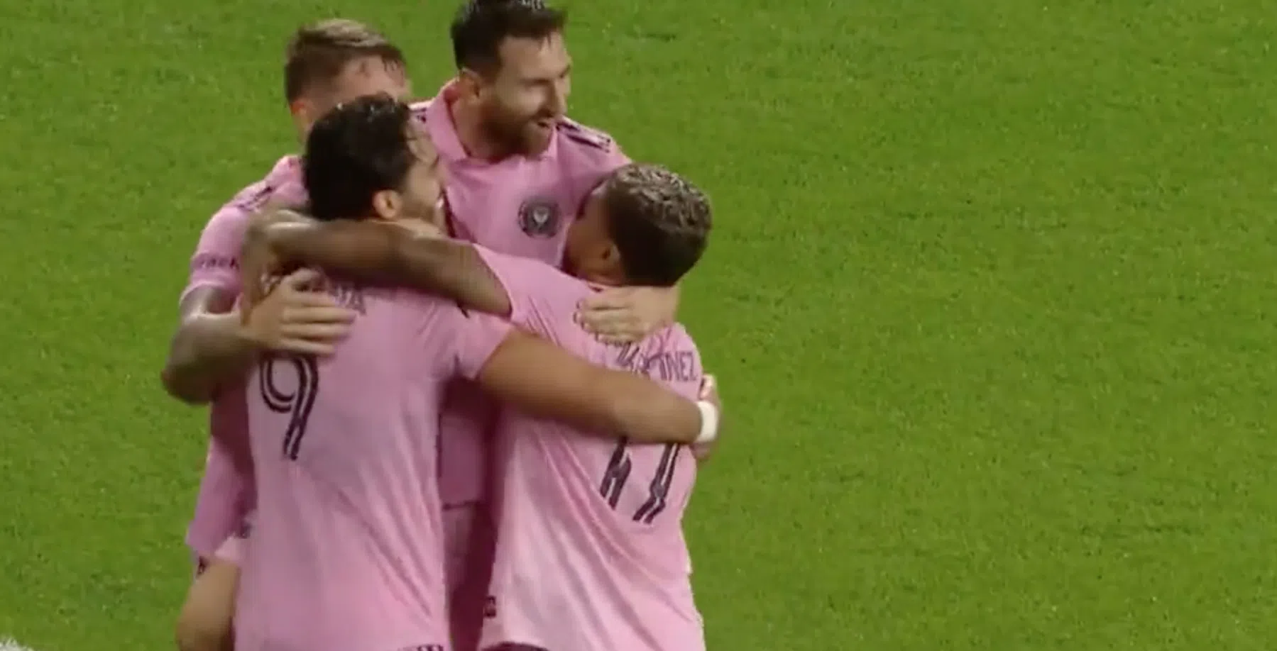 Messi tovert weer: Argentijn dwingt met ragfijne assist verlenging af
