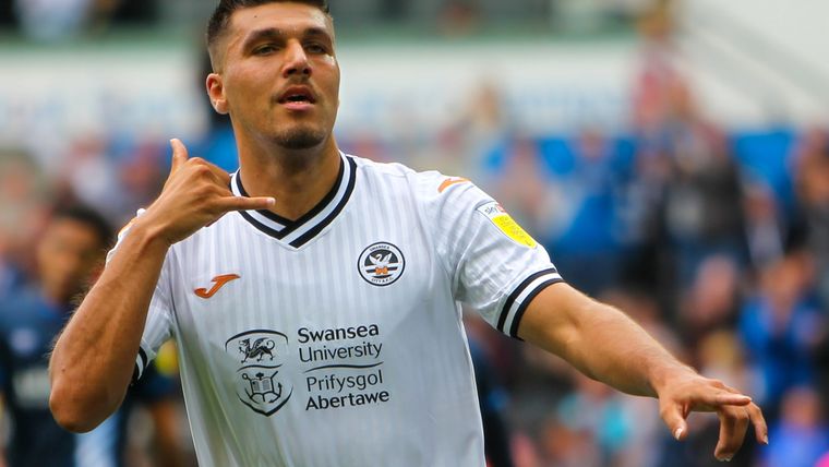 Leeds United gaat aan de haal met doelpuntenkoning Piroe