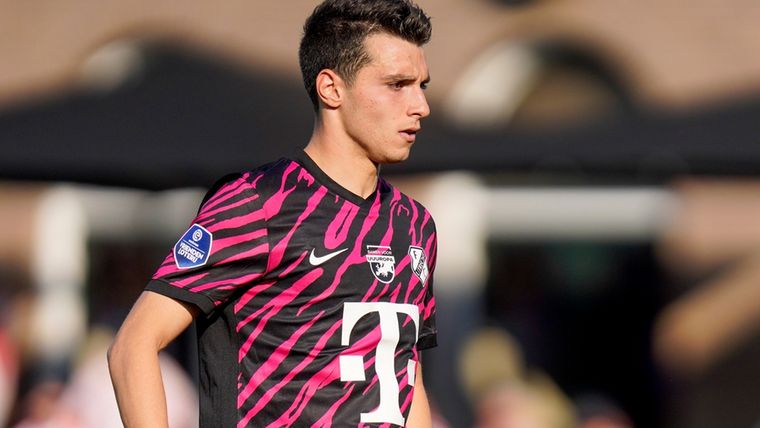 FC Utrecht verbreekt clubrecord met transfer Douvikas