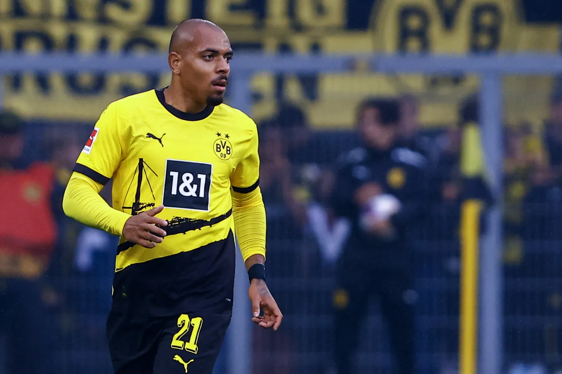 Dortmund morst ondanks goal Malen, Gosens blinkt uit bij Union Berlin