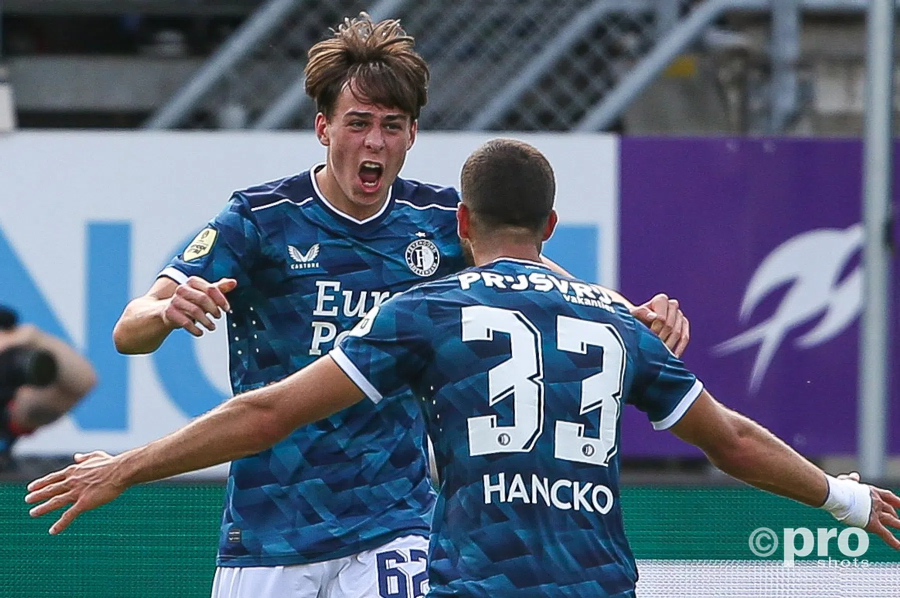 Feyenoord heeft wat recht te zetten: 50x je inzet bij zege op Almere!
