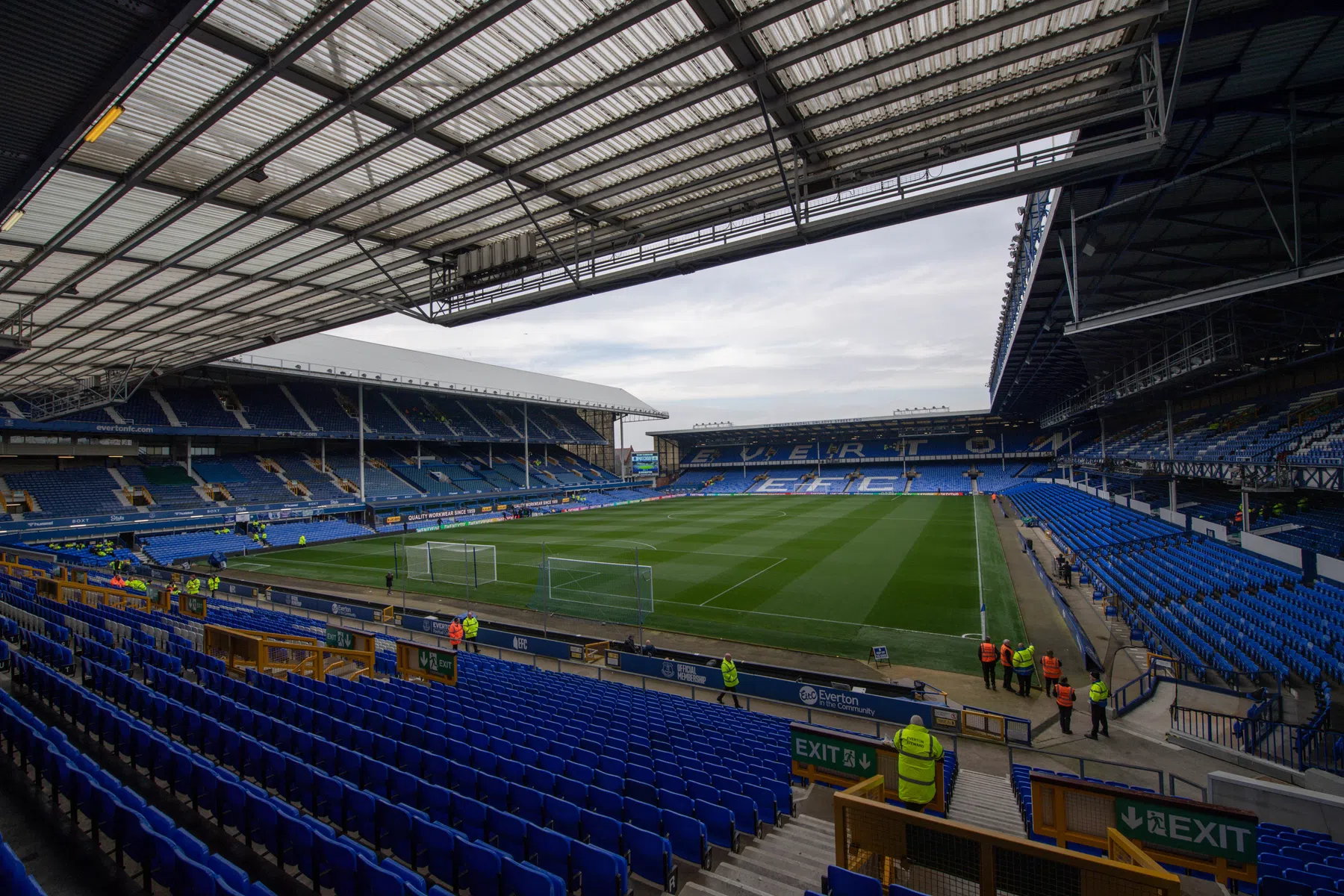 Problemen stapelen zich op voor Everton