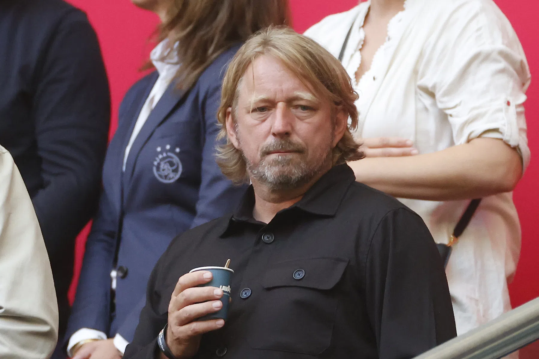 Mislintat ziet veel goals en assists in Mikautadze: 'Een beetje zoals Tadic'