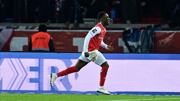 AS Monaco betaalt miljoenenbedrag voor spits van Arsenal