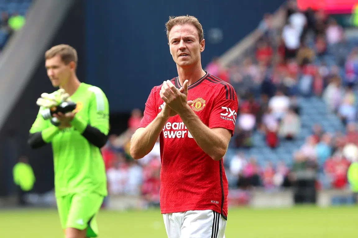 Manchester United sluit clubicoon na acht jaar weer in de armen
