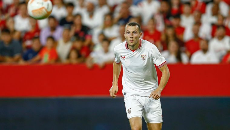 Sevilla verscheurt contract van Idrissi