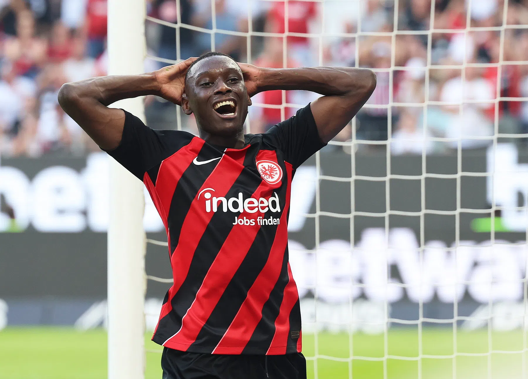 PSG kan peperdure aanwinst voorlopig niet laten debuteren