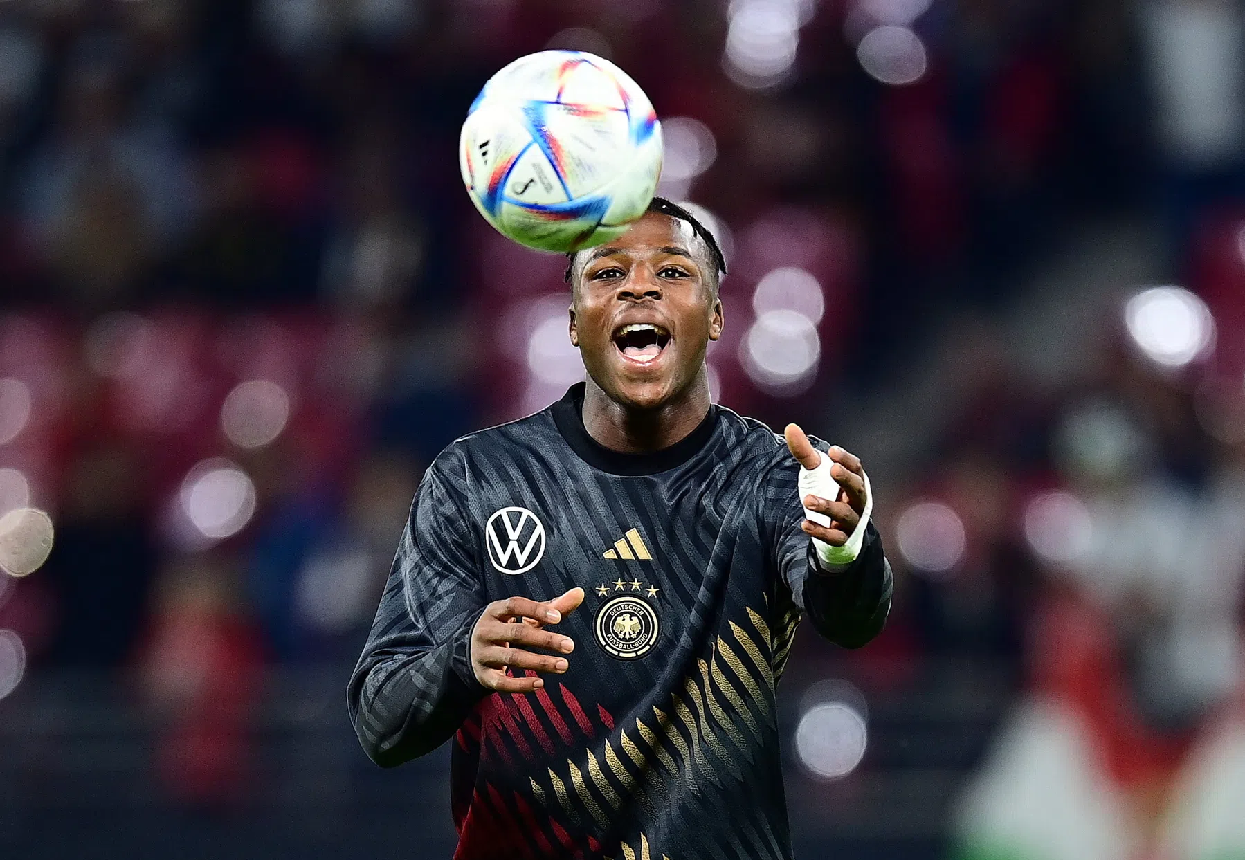 Duits international voor PSV: 'Hij lijkt meer op Davinson Sánchez'