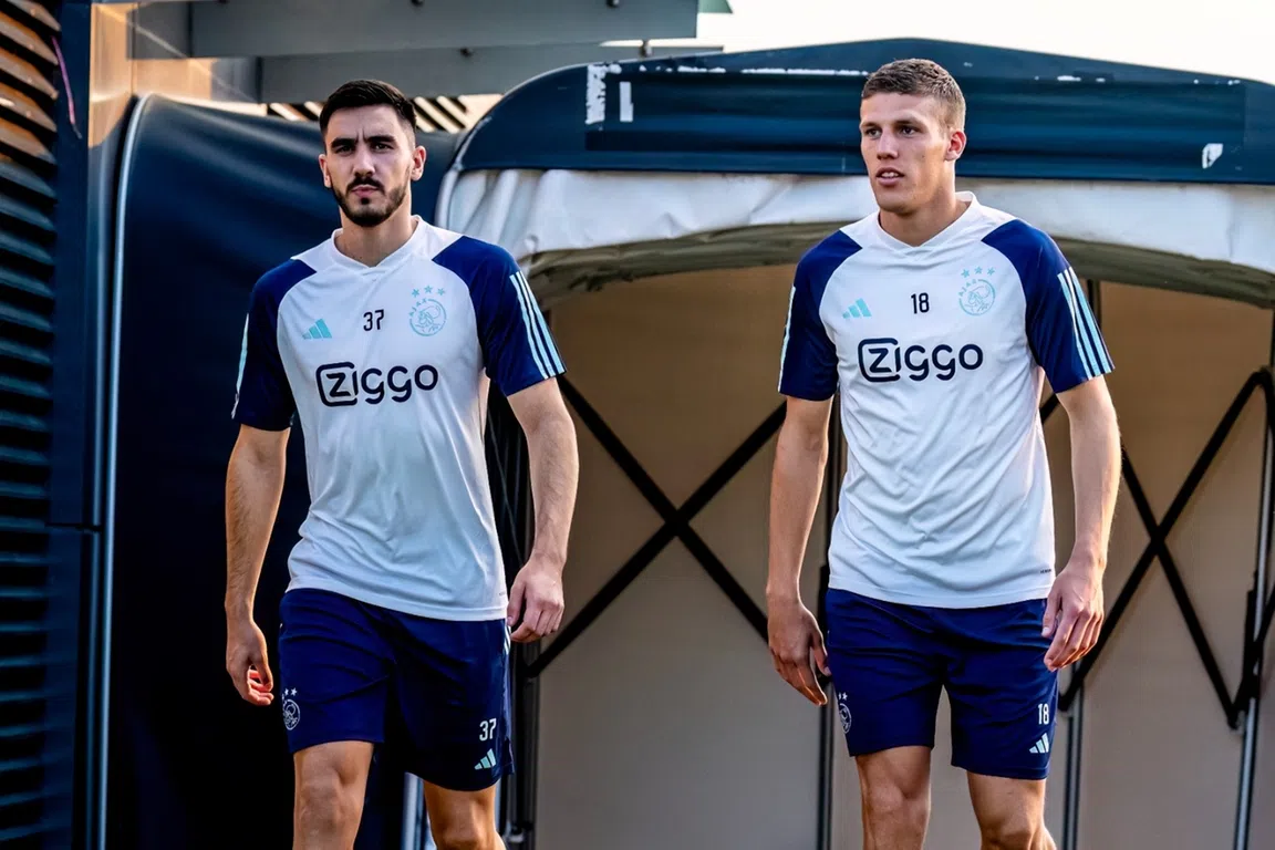 Ajax lijkt dit probleem opgelost te hebben
