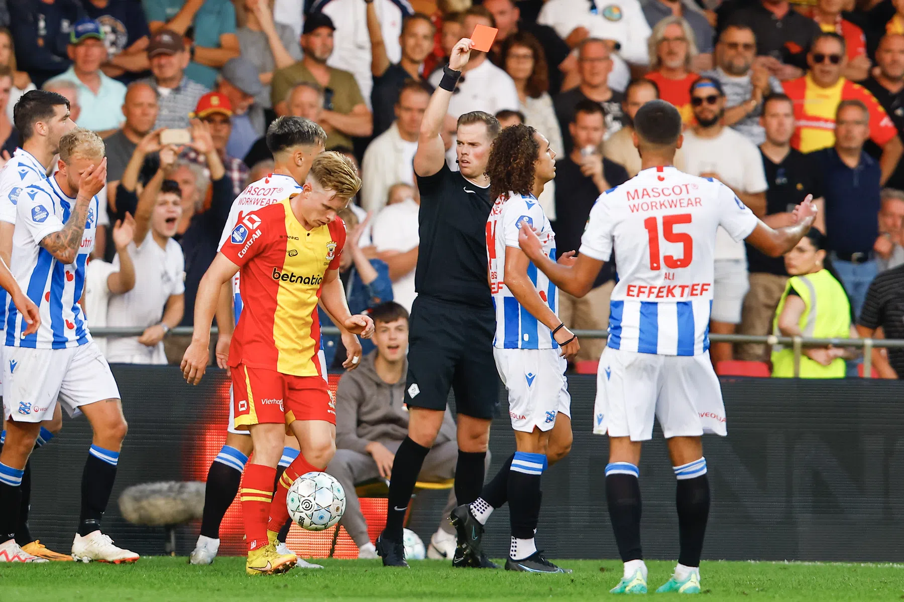 Go Ahead klopt Heerenveen bij opvallend basisdebuut Chelsea-huurling Webster